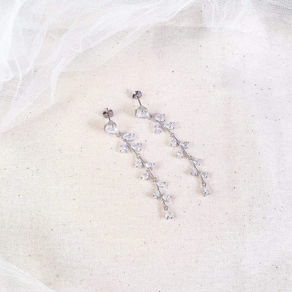 "Allure" Delicate Dangling Earrings